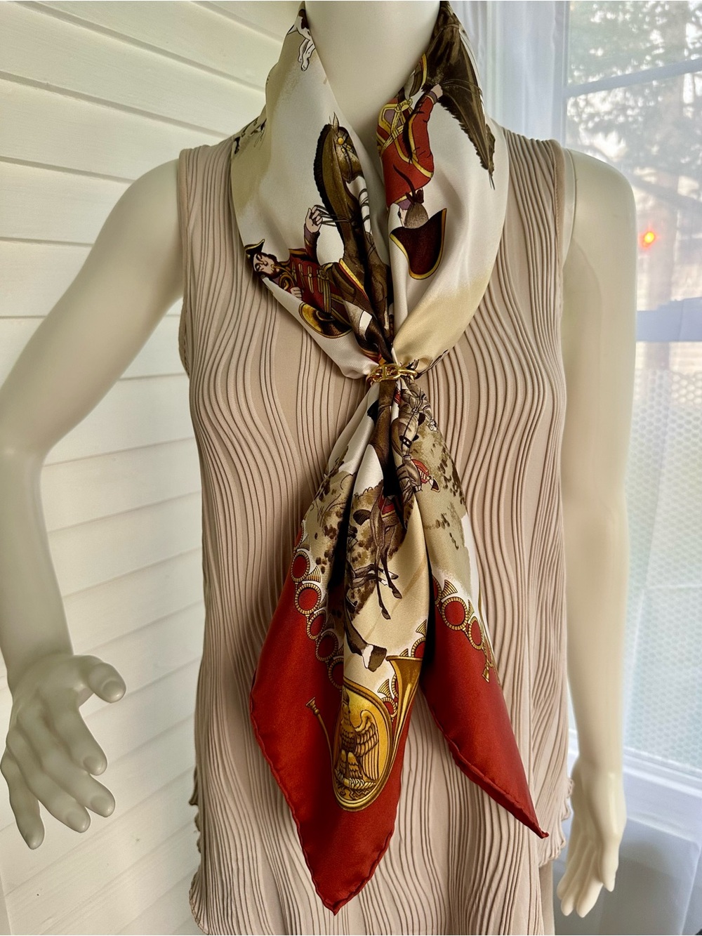 Authentic Hermes silk 90 cm scarf- Livree Imperiale by Philippe Ledoux - Picture 6 of 15